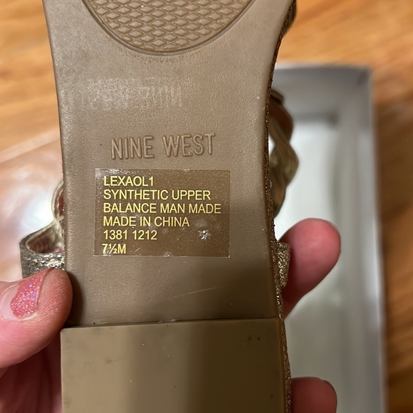 Sandals - Picture 3 of 4